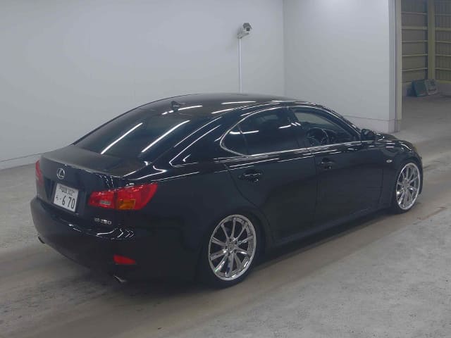 LEXUS IS thumbnail 2