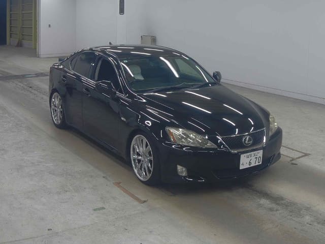 LEXUS IS thumbnail 6