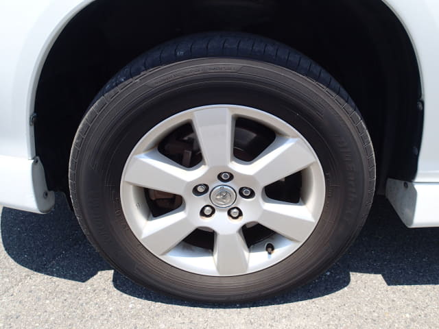 TOYOTA Harrier thumbnail 9
