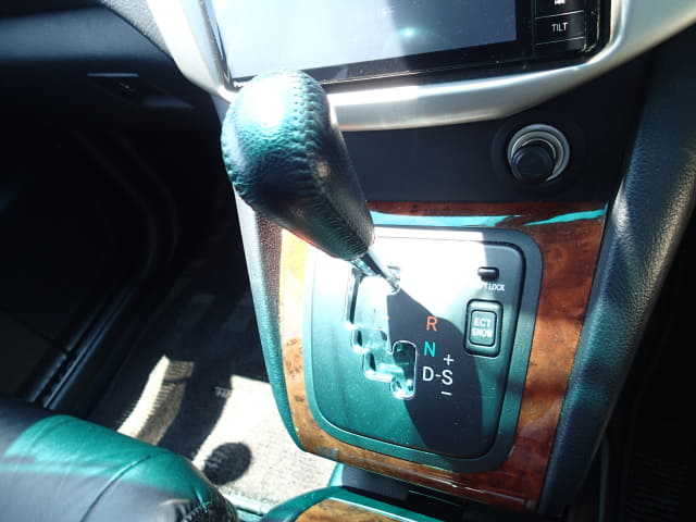 TOYOTA Harrier thumbnail 35