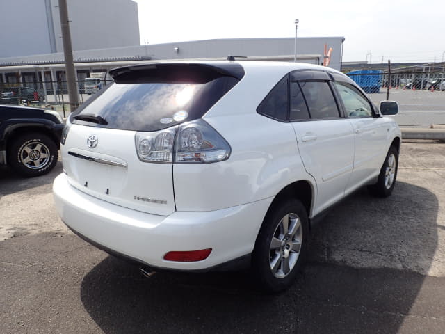 TOYOTA Harrier thumbnail 5
