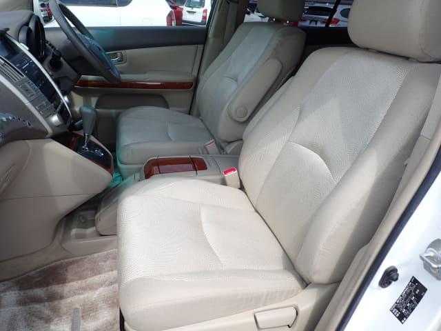 TOYOTA Harrier thumbnail 26