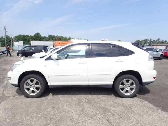 TOYOTA Harrier thumbnail 2