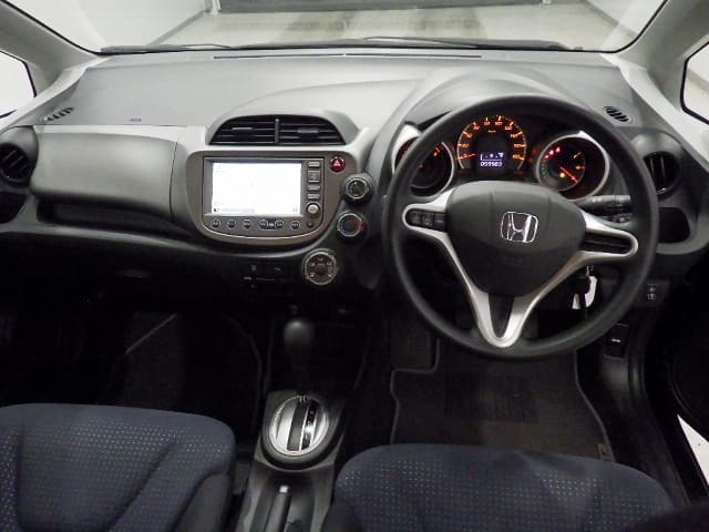 HONDA Fit thumbnail 3