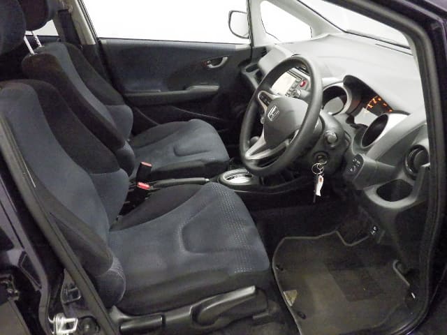 HONDA Fit thumbnail 4