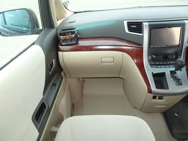 TOYOTA Vellfire thumbnail 34