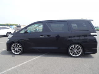 2010 TOYOTA Vellfire