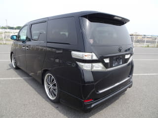 2010 TOYOTA Vellfire