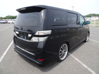 2010 TOYOTA Vellfire