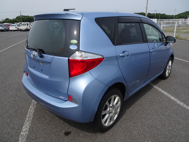 TOYOTA Ractis thumbnail 5