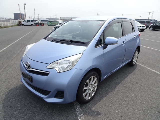 TOYOTA Ractis