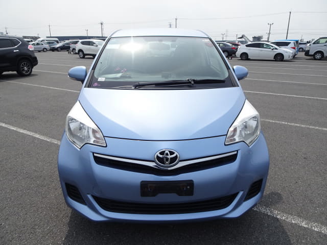 TOYOTA Ractis thumbnail 8