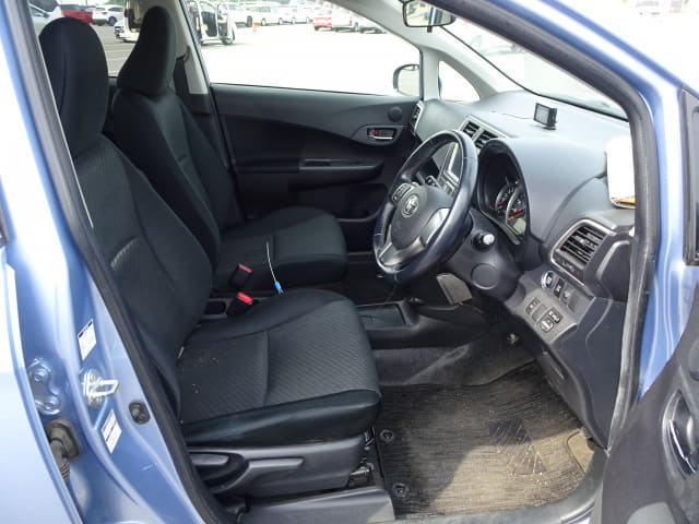 TOYOTA Ractis thumbnail 25