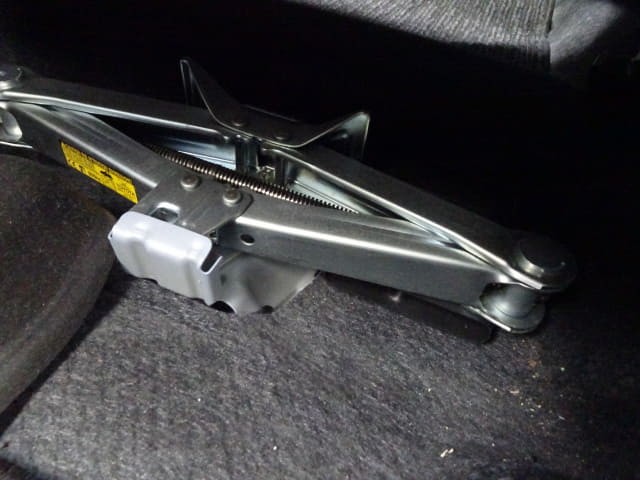 TOYOTA Ractis thumbnail 29