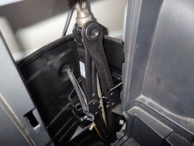TOYOTA Wish thumbnail 31