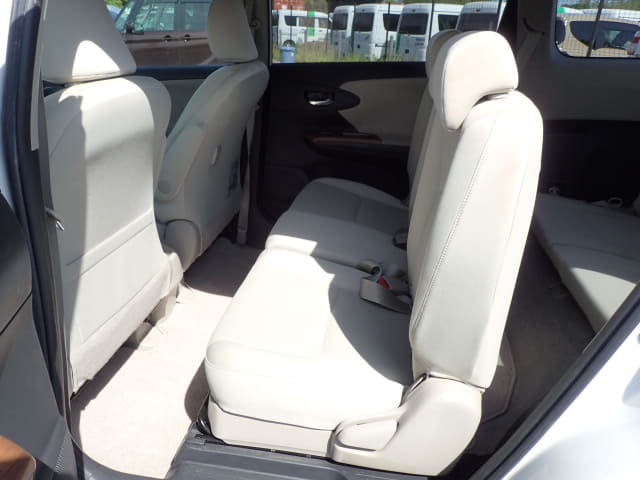 TOYOTA Wish thumbnail 27