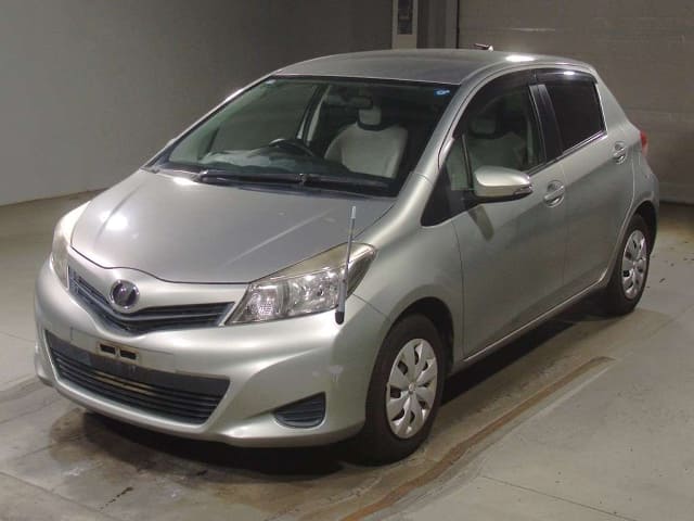 TOYOTA Vitz