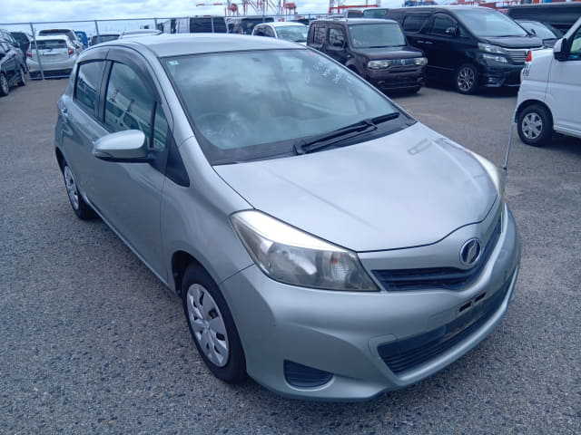 TOYOTA Vitz thumbnail 7