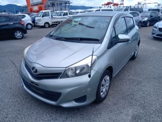 2011 TOYOTA Vitz