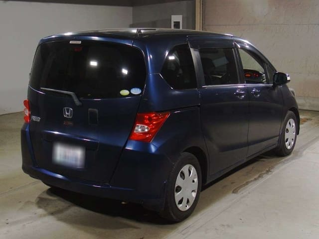 HONDA Freed thumbnail 2