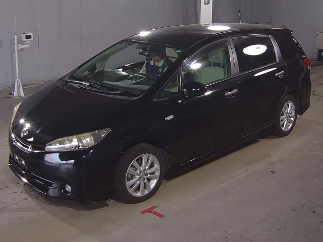 TOYOTA Wish