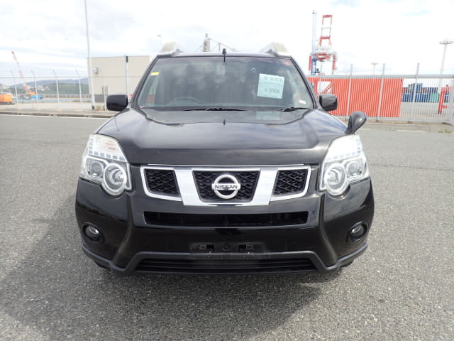 NISSAN X-Trail thumbnail 8