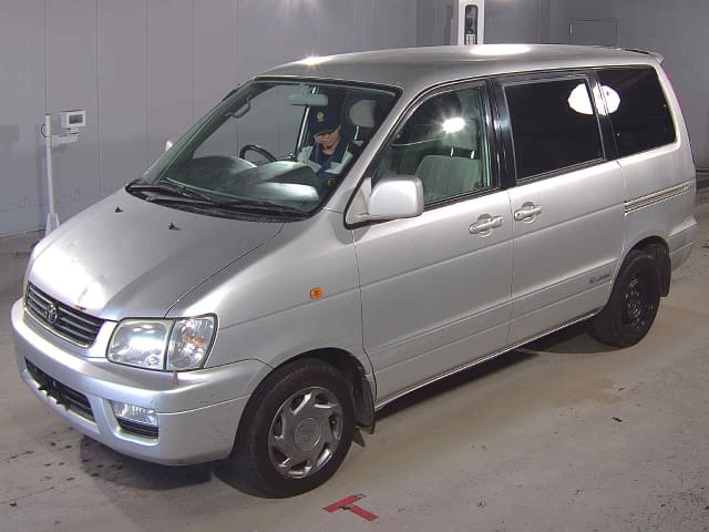 TOYOTA Liteace Noah;