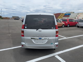 2003 TOYOTA Noah