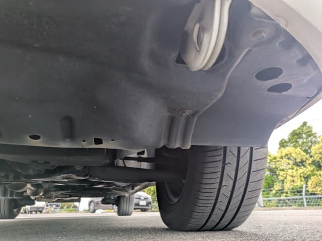 TOYOTA Noah thumbnail 14