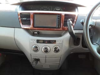 2003 TOYOTA Noah