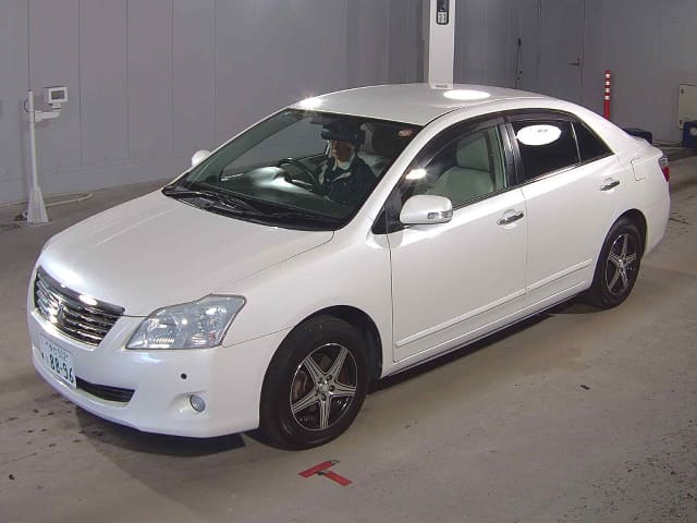 TOYOTA Premio