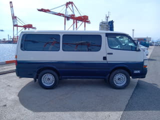 2003 TOYOTA Hiace Van