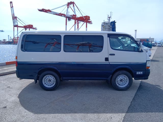 TOYOTA Hiace Van thumbnail 6