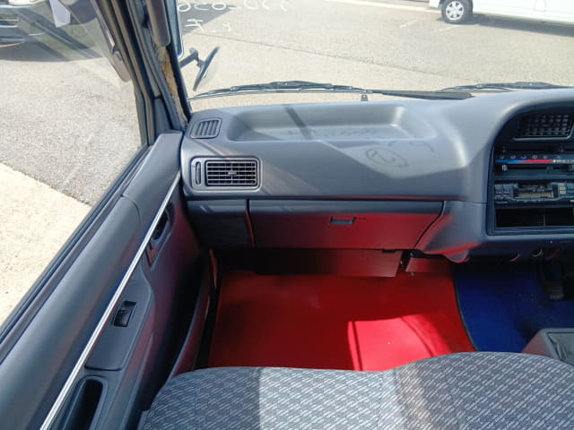 TOYOTA Hiace Van thumbnail 23