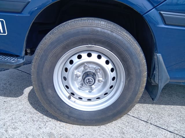 TOYOTA Hiace Van thumbnail 9