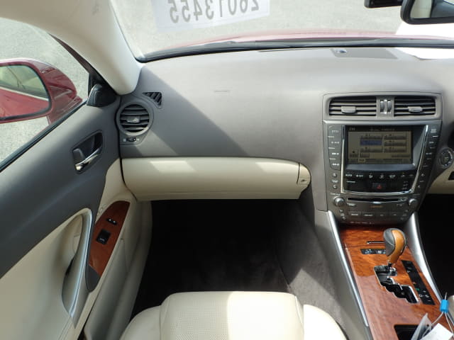 LEXUS IS thumbnail 32