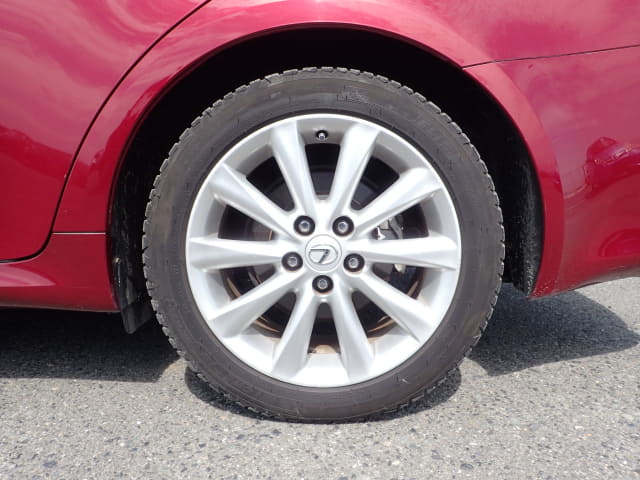LEXUS IS thumbnail 10