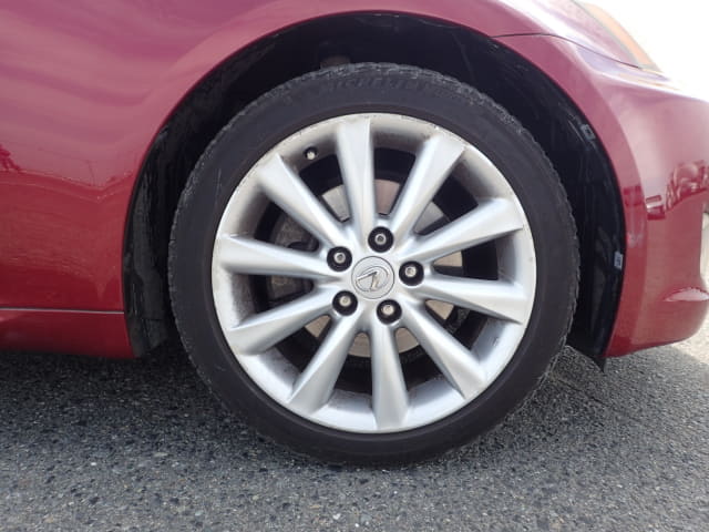 LEXUS IS thumbnail 12