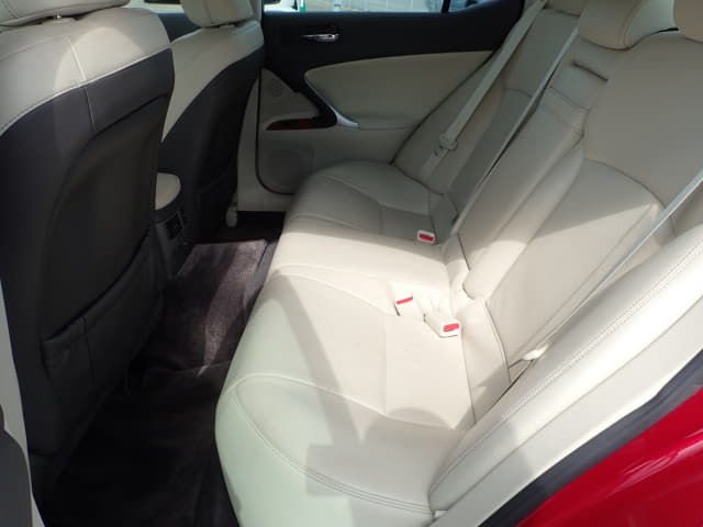 LEXUS IS thumbnail 27