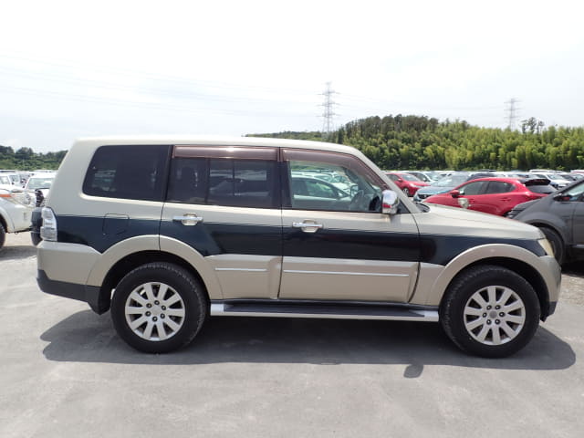 MITSUBISHI Pajero thumbnail 6