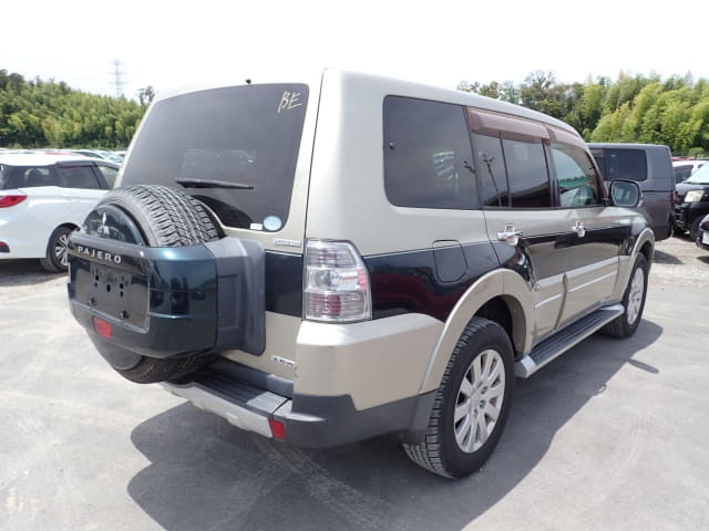 MITSUBISHI Pajero thumbnail 5