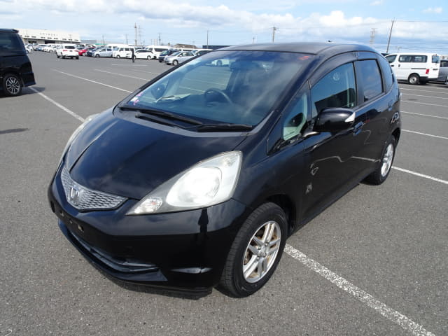 HONDA Fit;