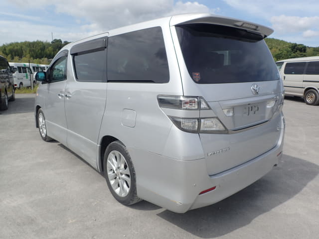TOYOTA Vellfire thumbnail 3