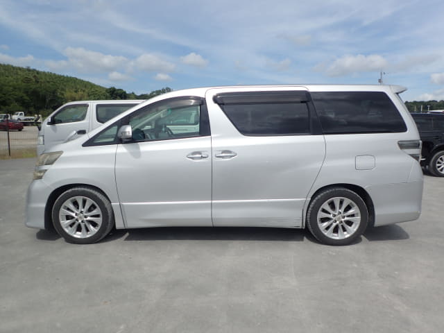 TOYOTA Vellfire thumbnail 2