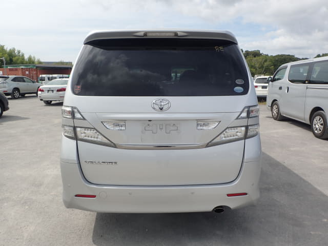 TOYOTA Vellfire thumbnail 4