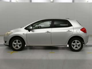 2009 TOYOTA Auris
