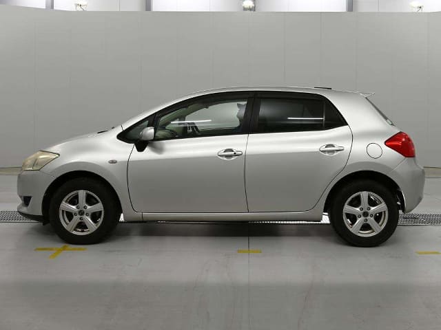 TOYOTA Auris thumbnail 5