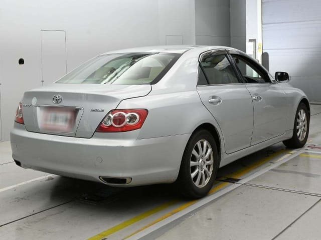 TOYOTA Mark X thumbnail 2