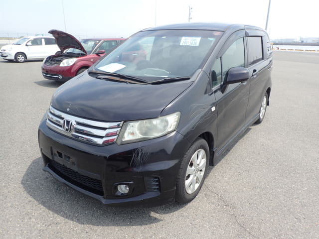 HONDA Freed Spike