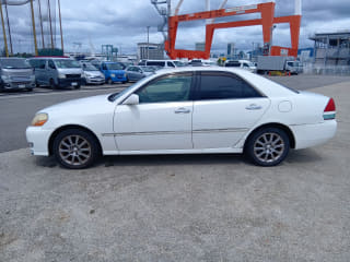 2004 TOYOTA Mark II